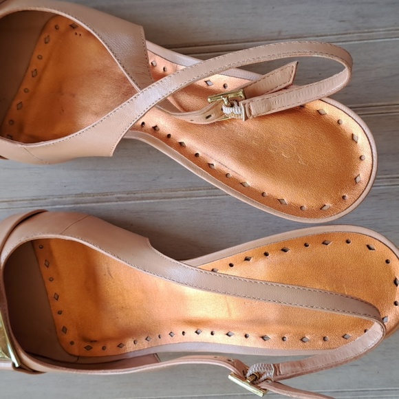 BCBGIRLS Peach Leather Pointed Toe Sling-Back Elegant Short Kitten Heels - Picture 5 of 10